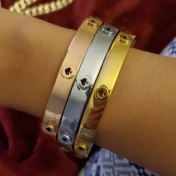 KATE SPADE • Spot The Spade Studded Bangle Bracelet - Picture 4 of 5